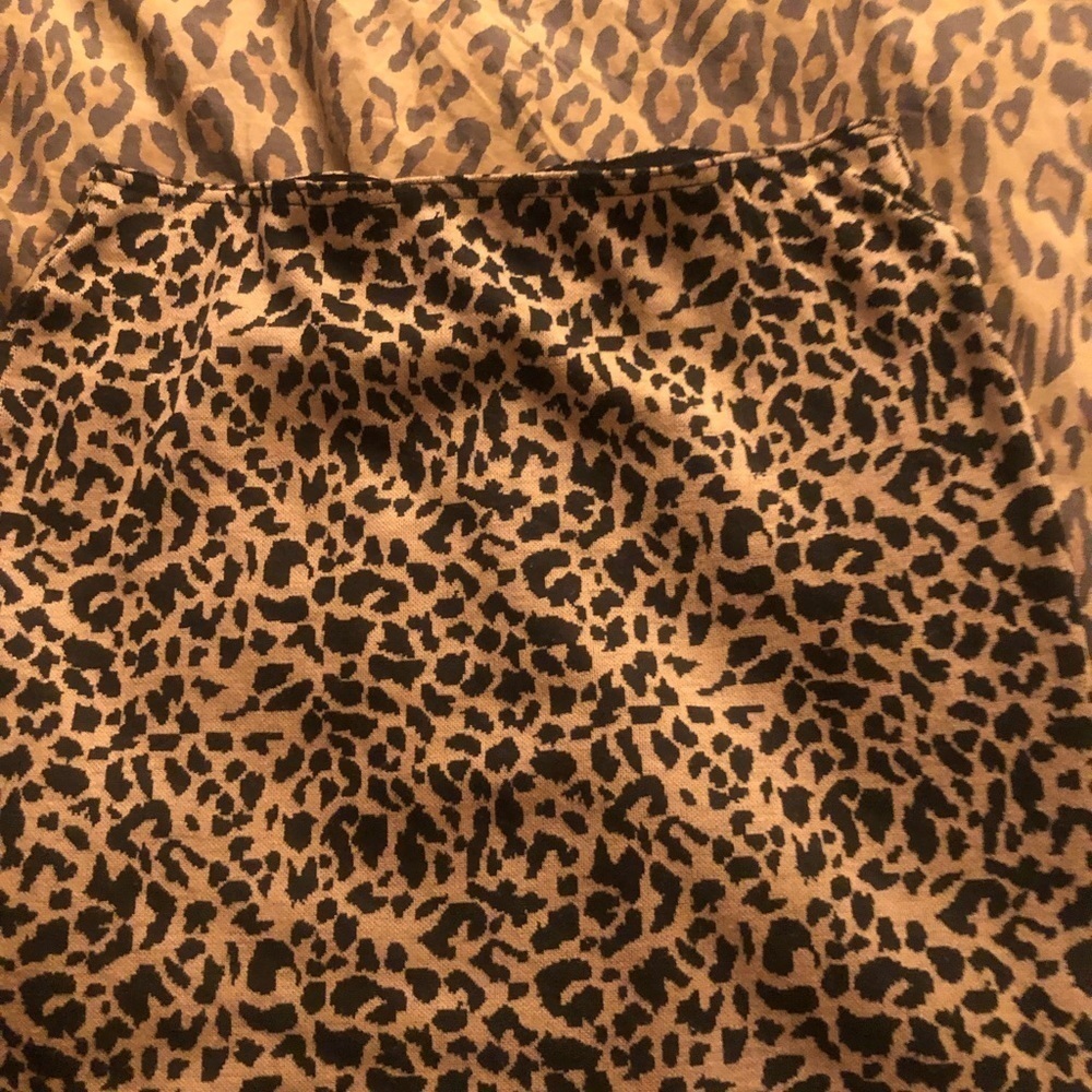 Sans Souci  size small black & brown leopard print stretch mini skirt